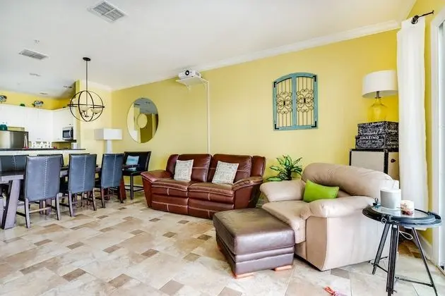 Daire (933 Cinnamon Beach)