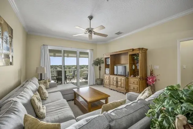 Daire (952 Cinnamon Beach)