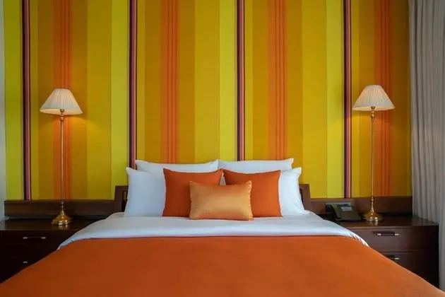 Deluxe Ocean View Suite