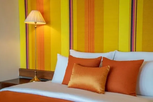 Deluxe Ocean View Suite