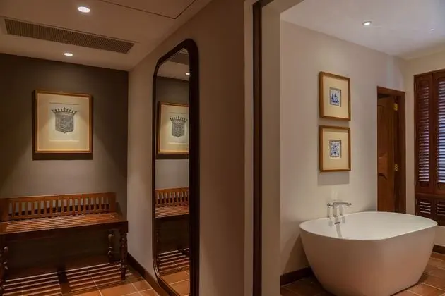 Premium Suite
