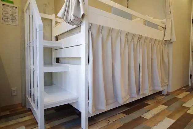 Economy Ortak Ranzalı Oda, Sadece kadınlar için