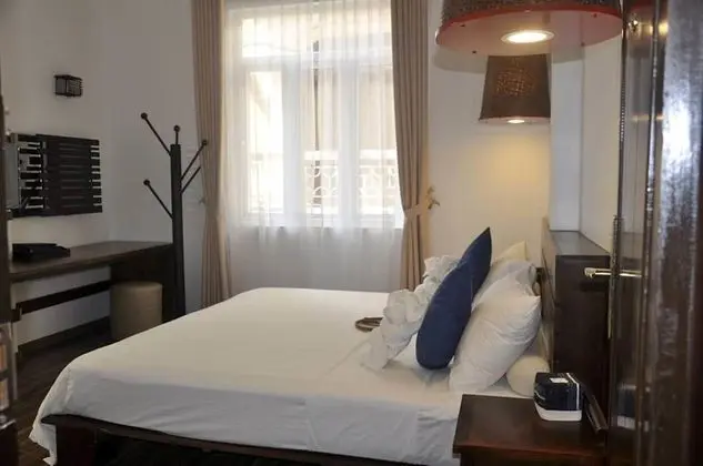 Deluxe Tek Büyük Yataklı Oda, 1 Çift Kişilik Yatak, Sigara İçilmez, Şehir Manzaralı