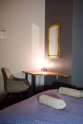 Basic Tek Büyük Yataklı Oda