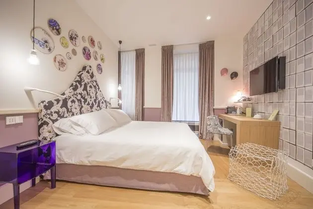 Deluxe Tek Büyük Yataklı Oda, 1 Yatak Odası, Banyolu/Duşlu, Zemin Kat