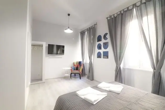 Standard Tek Büyük Yataklı Oda
