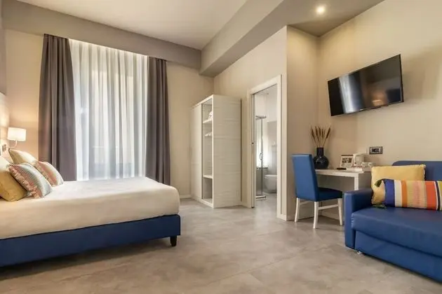 Deluxe Tek Büyük veya İki Ayrı Yataklı Oda, Banyolu/Duşlu, Şehir Manzaralı