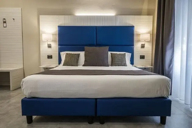 Deluxe Tek Büyük veya İki Ayrı Yataklı Oda, Banyolu/Duşlu, Şehir Manzaralı