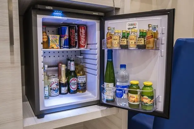 Deluxe Tek Büyük veya İki Ayrı Yataklı Oda, Banyolu/Duşlu, Şehir Manzaralı