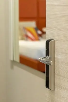 Standard Tek Büyük veya İki Ayrı Yataklı Oda, Banyolu/Duşlu, Şehir Manzaralı