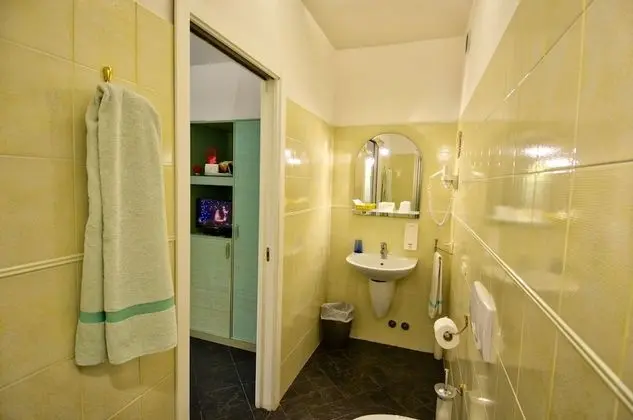 Tek Kişilik Oda, Teras