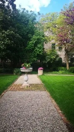 Junior Tek Büyük Yataklı Oda