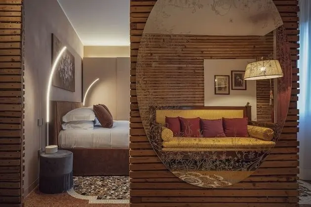 Junior Tek Büyük Yataklı Oda