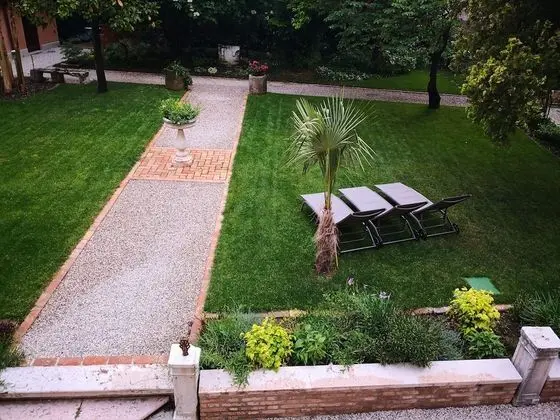 Junior Tek Büyük Yataklı Oda