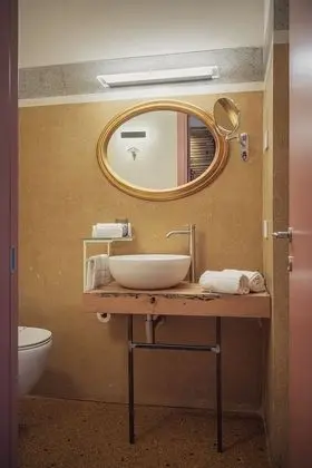 Junior Tek Büyük Yataklı Oda