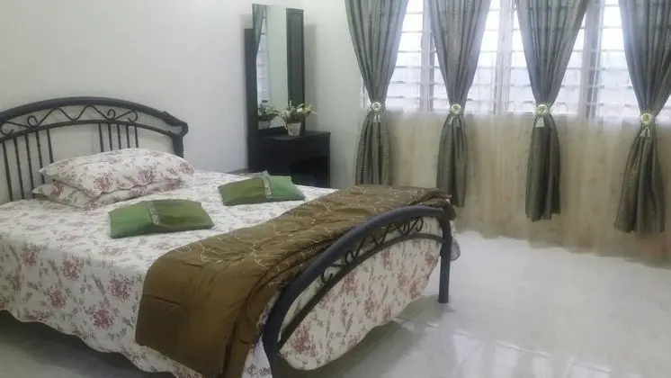 Apart Daire, 3 Yatak Odası (Halal-only Kitchen)