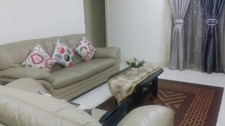 Apart Daire, 3 Yatak Odası (Halal-only Kitchen)