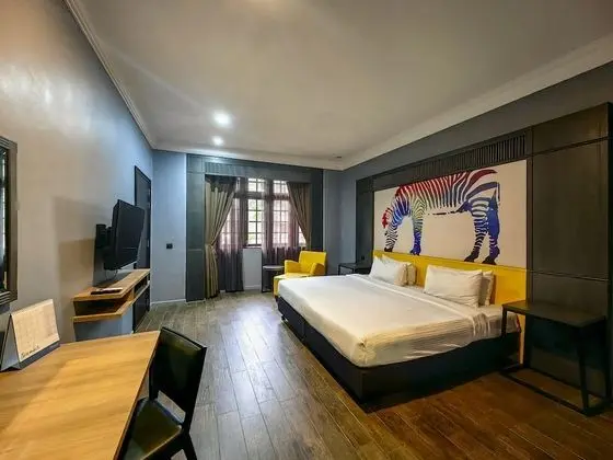 Deluxe Oda, 1 Büyük (Queen) Boy Yatak