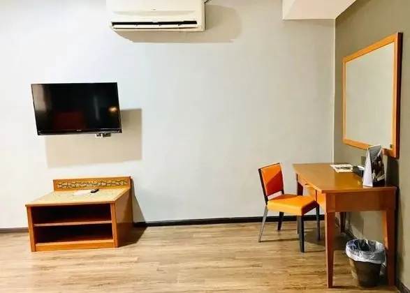 Superior Oda, 1 Büyük (Queen) Boy Yatak