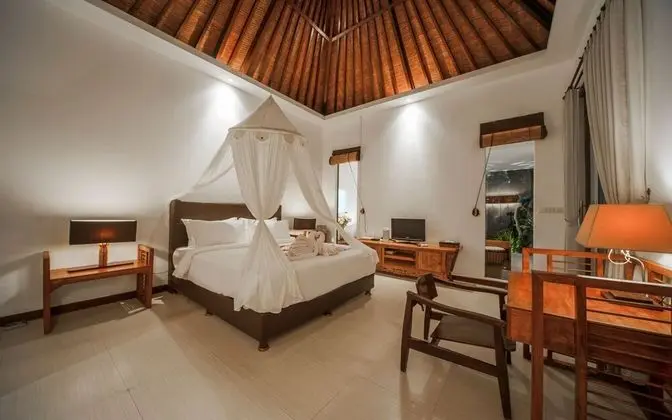 Family Villa, 4 Yatak Odası, Kişiye Özel Havuzlu