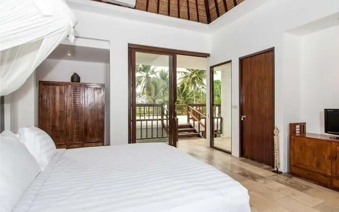 Family Villa, 4 Yatak Odası, Kişiye Özel Havuzlu