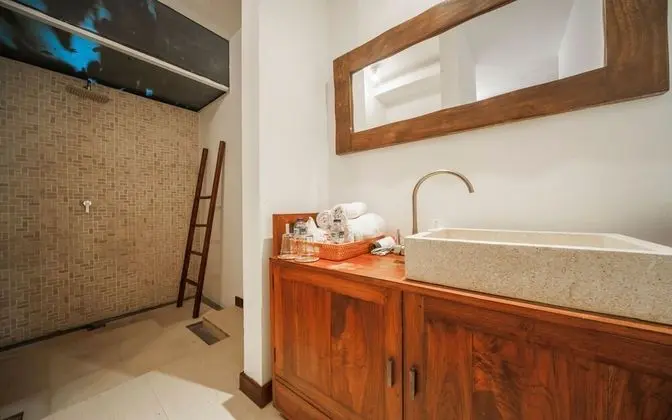 Family Villa, 4 Yatak Odası, Kişiye Özel Havuzlu