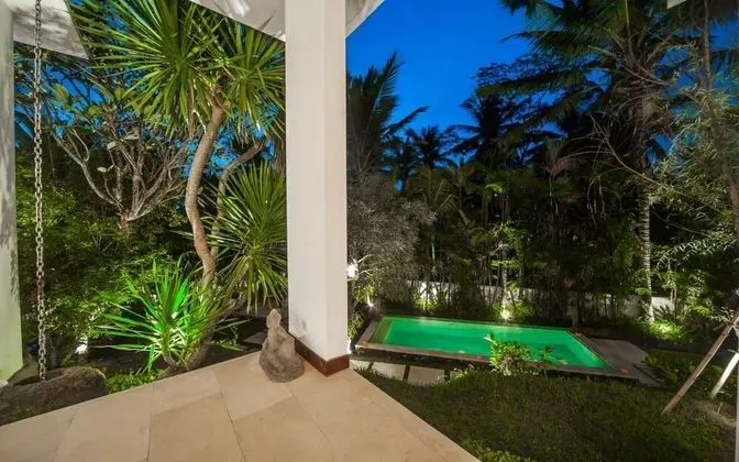 Family Villa, 4 Yatak Odası, Kişiye Özel Havuzlu
