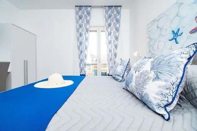 Deluxe Tek Büyük veya İki Ayrı Yataklı Oda