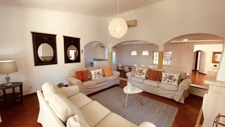 Villa, 6 Yatak Odası, Kişiye Özel Havuzlu, Havuz Manzaralı
