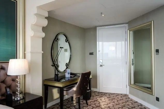 Grand Tek Büyük Yataklı Oda