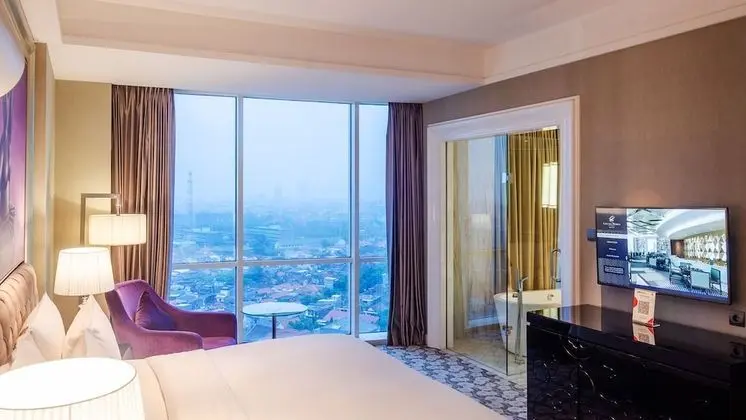 Grand Tek Büyük Yataklı Oda