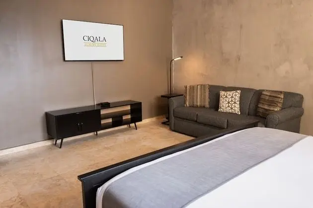 The Signature Suite