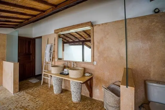 Basic Villa, Birden Çok Yatak