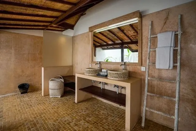 Basic Villa, Birden Çok Yatak