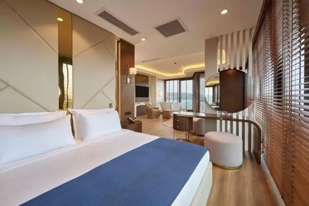 İstanbul Suite Oda Deniz Manzarali