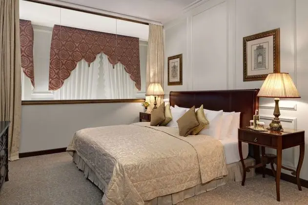 Süit, 3 Yatak Odası, Köşe (Palace Suite)