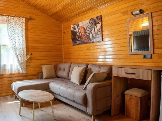 Bungalov Double,bahçe Manzaralı,balkon Veya Teraslı