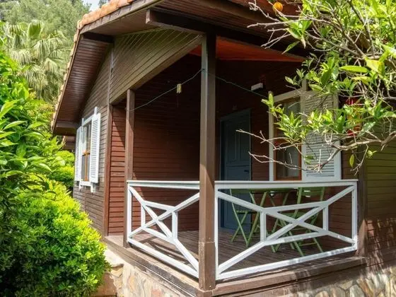 Bungalov Double,bahçe Manzaralı,balkon Veya Teraslı
