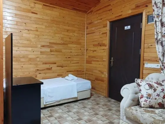 Kasımpatı , Bahçe Manzaralı, Bahçe Katı