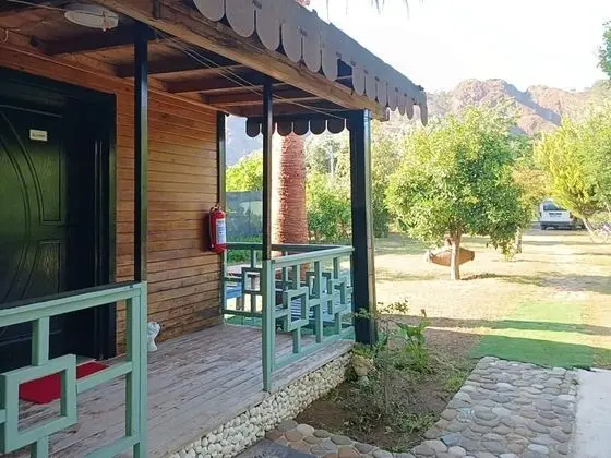 Kasımpatı , Bahçe Manzaralı, Bahçe Katı