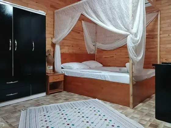 Kasımpatı , Bahçe Manzaralı, Bahçe Katı