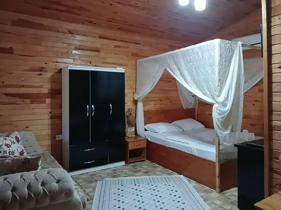 Kasımpatı , Bahçe Manzaralı, Bahçe Katı