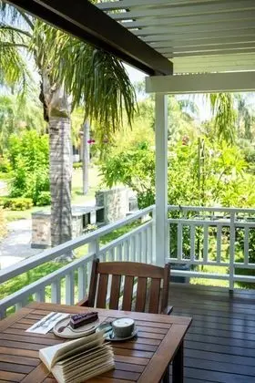 Bungalow, Bahçe Manzaralı