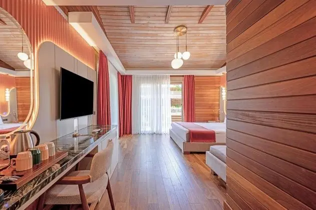 Jakuzili Deluxe Oda, Bahçe Manzaralı, Jakuzili