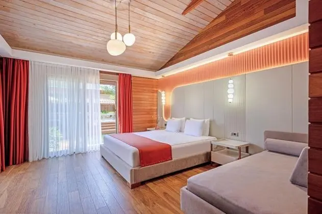 Jakuzili Deluxe Oda, Bahçe Manzaralı, Jakuzili