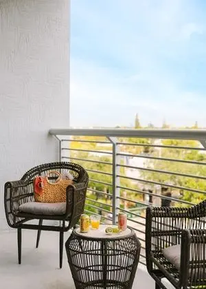 Deluxe Oda, Balkon