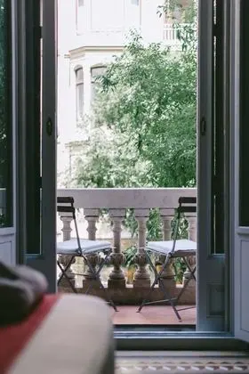Tek Büyük veya İki Ayrı Yataklı Oda, Balkon, Şehir Manzaralı (Provenza)