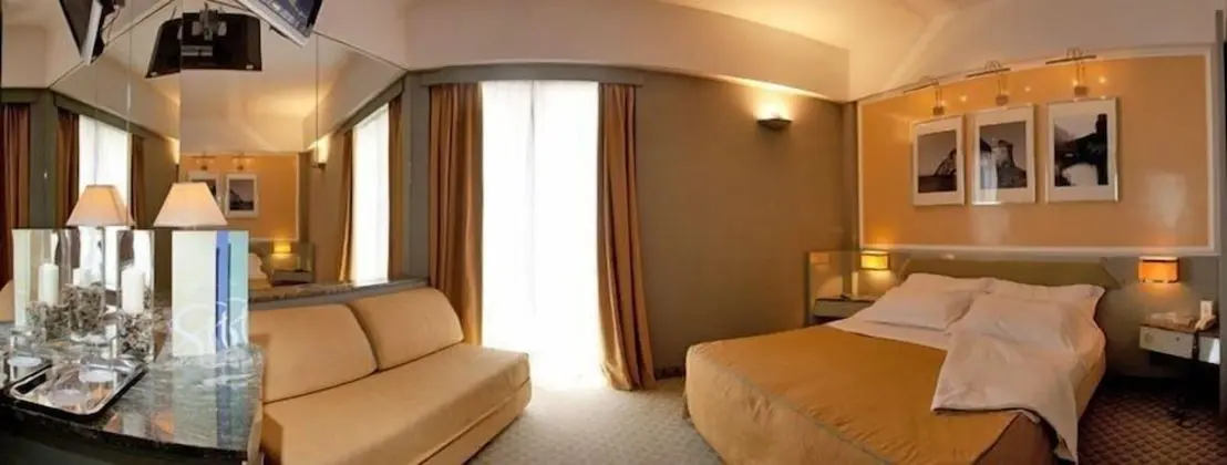 Standard Tek Büyük Yataklı Oda, Bahçe Manzaralı, Bahçeli