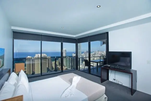 Sub Penthouse, 2 Bedrooms, Ocean Views