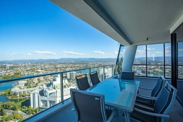 Sub Penthouse, 2 Bedrooms, Ocean Views